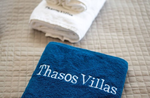 Skala Rachoniou Villa | SunBlue Villa Modern Private Pool