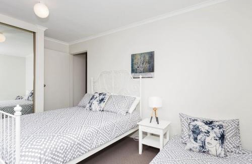The Entrance Apartment | Sundowner Apartment 5