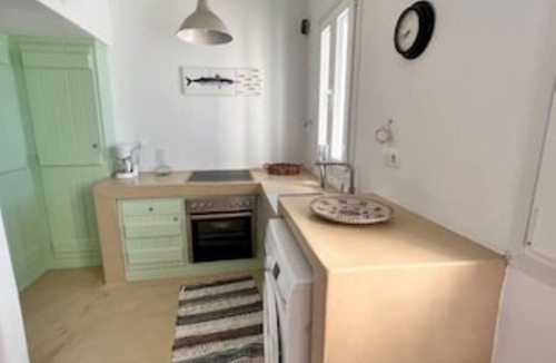 Isternia House | Sunflower Tinos House