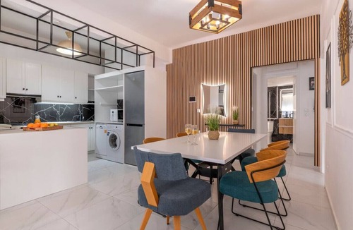 Nea Smirni Apartment | Sunlit 3BDR Family APT, Near Sea & City Center!