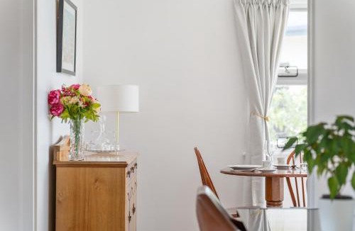 Kingston Beach Villa | Sunny Beach Holiday Home 80