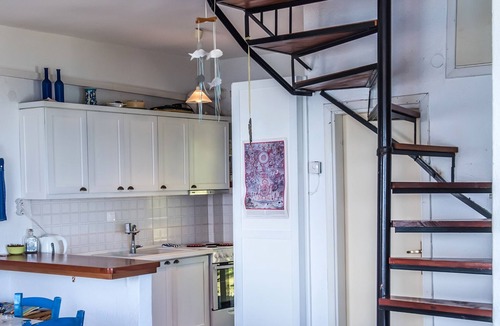 Kassandra House | Sunny Beachfront Home