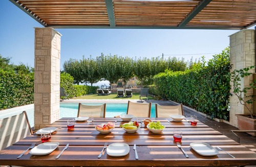 Pallini Villa | Sunny Exclusive Dio in Chaniotis