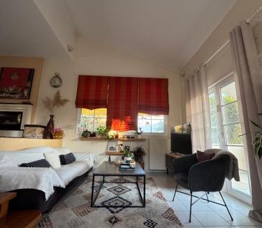 Plataria Villa | Sunny Garden villa