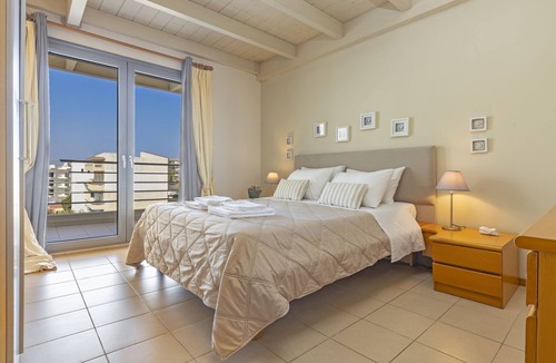 Rhodes Town Apartment | Sunny Penthouse & Modern Amenities ★ Sea View ★