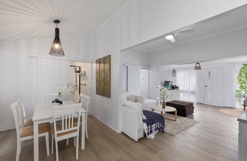 Central Coast Apartment | Sunny Shores Beach House