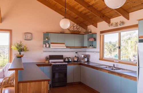 Binalong Bay House | SUNRISE @ BINALONG BAY on the Bay of Fires