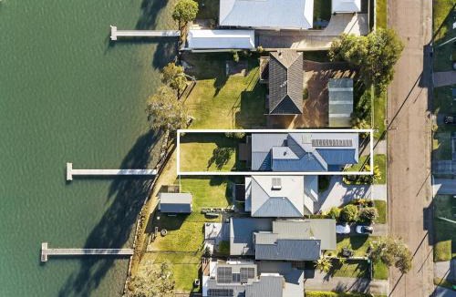Mannering Park House | Sunset Central Coast