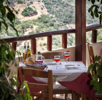 Livadia Bed & Breakfast | Sunset Crete