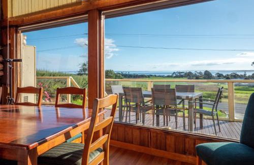 Coronet Bay House | Sunset Dreams across the Sea