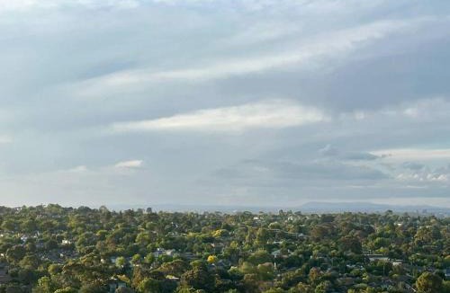 Box Hill Apartment | Sunset view 2B2B apt Box Hill w Parking+Gym+BBQ