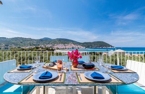 Skopelos Town Villa | Sunshine Pool Villa