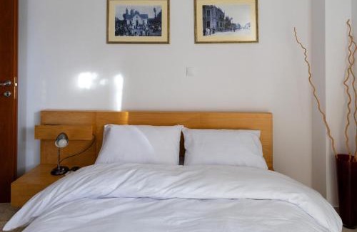 Karditsa Apartment | Sunshine Retreat Apartment