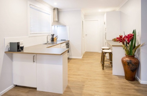 Dunsborough House | Superb Dual Keyed Home with Stunning Ocean Views just 300 Metres to Beach