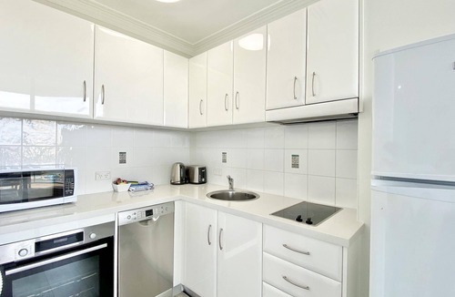 Kirribilli Apartment | Superior 1 Bedroom Apartment With Harbour View Sydney