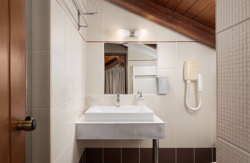 Arachova Hotel | Superior Room by Mons Arachova