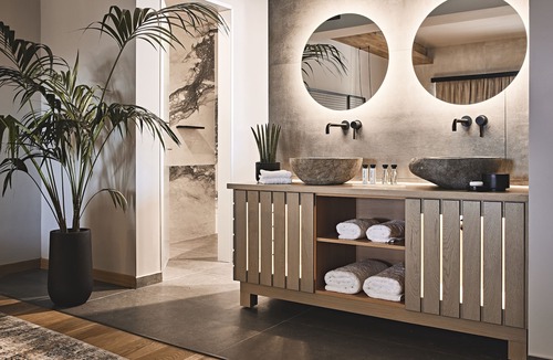Glyfada Bed & Breakfast | Superior Suite in Glyfada - Cama Luxury Suites