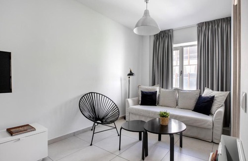 Monastiraki Apartment | Supreme B2 Apartment in Syntagma