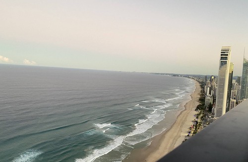 Surfers Paradise Apartment | Surfers Paradise Beach Front Skyline 2 Bedroom Luxury Apartment.