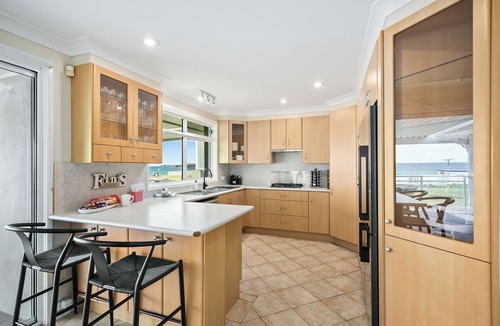 Warilla House | Surfside Solace - superb location