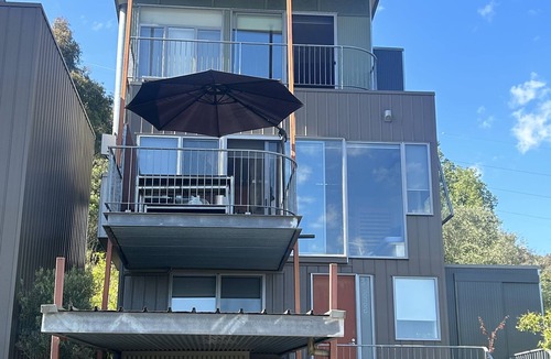 Mount Beauty Apartment | Svarmisk Apartment with 3 bed rooms