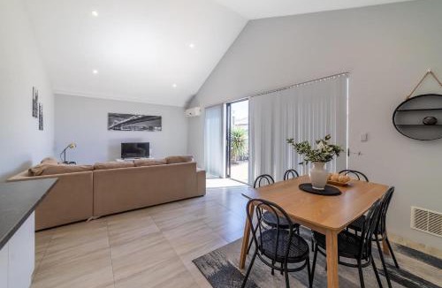 Aveley House | Swan Valley Fantastic Family Home - Aveley