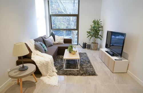 Darling Harbour Apartment | SYDNEY CBD | Walk To Darling Harbour | Modern 1 BED APT | NSY188