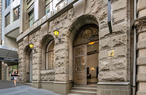 Sydney Central Business District Apartment | Sydney - CLDN4 - Bridge Street - Stylish Heritage Studio with Rooftop Pool Steps from Circular Quay