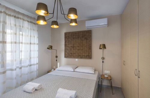 Megas Gialos Hotel | Syra Bay