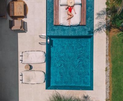 Tingaki Hotel | TAF Beach Villas with TESLA