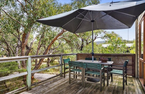 Moggs Creek Cottage | Tajm - Bush Views and a Flat Walk to the Beach