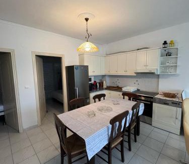Nea Iraklitsa Apartment | Takis Apartment