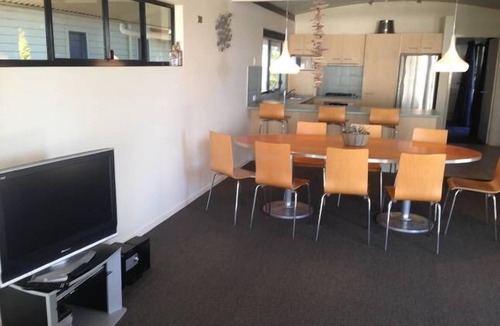 Brisbane Waterfront House | Tangalooma House Moreton Island - Airconditioned and WIFI