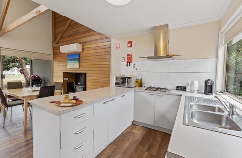 Forge Creek House | Tanjil - Waterfront Retreat: Secluded lodges perfect for nature lovers
