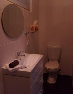 Warners Bay House | Tantarra Guest House - Pet Friendly