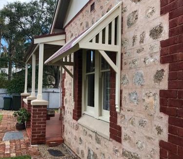 Port Elliot House | Tea Tree Cottage - Heart of Port Elliot
