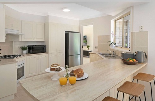 Robertson House | Terra Bella – ideal for couples or families