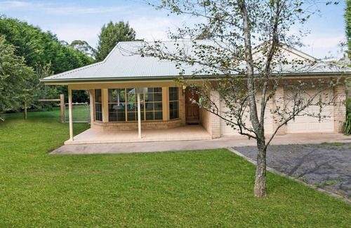 Robertson House | Terra Bella – ideal for couples or families