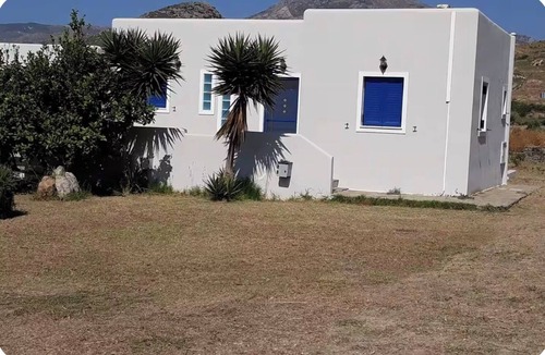 Engarai House | Terra Naxos