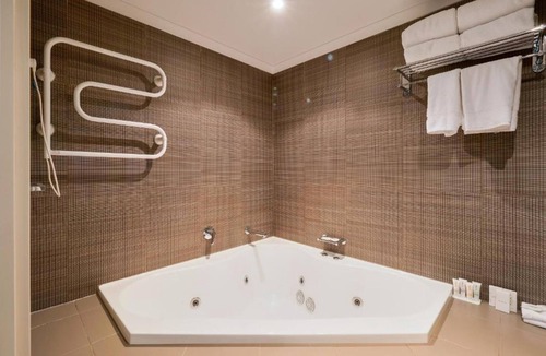 Adelaide Central Business District Hotel | Terrace Hotel Adelaide