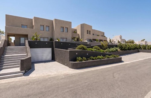 Oia Apartment | Terracotta Sunset Suites