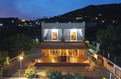 Salamis House | Thalassa