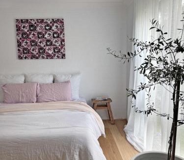 Boomerang Beach Apartment | The Anchorage