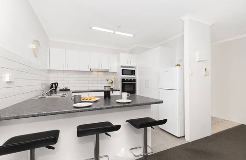 Spring Hill Apartment | The Astor Apartments
