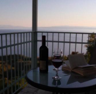 Glossa House | The balcony
