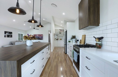 Bolwarra House | The Barn House - 30 mins to Hunter Valley Vineyards