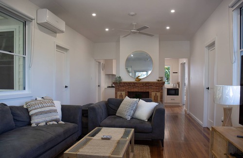 Bateau Bay House | THE BAY - Private couples escape opposite the beach with ocean views and a pool