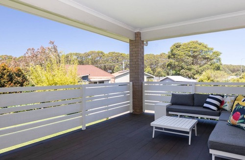 Burrill Lake House | The Beachhouse @ Burrill - Your serene lake house retreat awaits