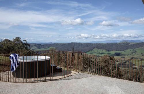 Myrrhee House | The Bella Vista by Mt Bellevue
