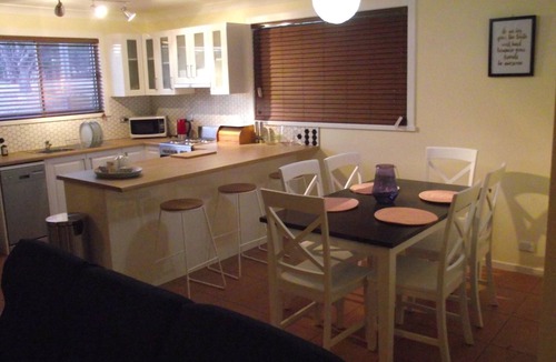 Invergowrie House | "The Block Getaway" - Peaceful Country Haven for Families